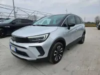 Usata Opel Crossland Elegance 131 CV (96 kW) 2024 Grigio SUV