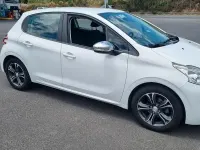 Usata Peugeot 208 82 CV (60 kW) 2014 Bianco Utilitaria