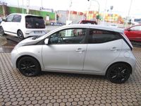 usata Toyota Aygo 1.0 VVT-i 69 CV 5 porte x-play del 2016 usata a La Spezia