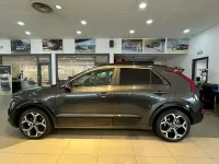 Uusi Kia Niro Style 136 HP (100 kW) 2026 Harmaa Katumaasturi