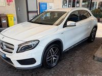 Usado Mercedes GLA220 177 CV (130 kW) 2016 Blanco SUV
