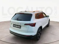 Begagnad Skoda Karoq Ambition 150 HK (110 kW) 2024 Vit SUV