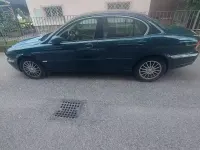Usata Jaguar X-type 155 CV (114 kW) 2007 Verde Berlina