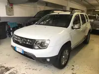 Usata Dacia Duster 105 CV (77 kW) 2015 Bianco SUV