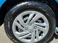 Usata Hyundai i10 Advanced Plus 67 CV (49 kW) 2022 Aqua tourquoise Utilitaria