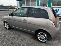 Usata Lancia Ypsilon 69 CV (50 kW) 2011 Marrone Utilitaria