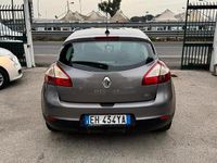Usata Renault Mégane 89 CV (65 kW) 2011 Grigio Berlina