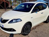 Usata Lancia Ypsilon Gold 69 CV (50 kW) 2023 Bianco Utilitaria