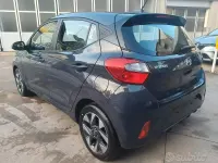 Nuova Hyundai i10 63 CV (46 kW) 2025 Rosso Utilitaria