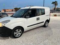 Usata Fiat Doblò Lounge 105 CV (77 kW) 2011 Bianco Monovolume