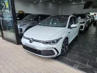 Usata VW Golf VIII R-line 150 CV (110 kW) 2024 Pure white Berlina