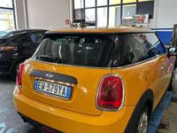 Usata Mini ONE 102 CV (75 kW) 2014 Arancione Utilitaria