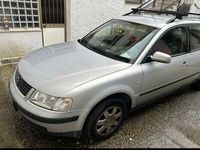 Usata VW Passat 110 CV (80 kW) 2000 Grigio Station wagon