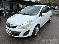 Usata Opel Corsa Sport 75 CV (55 kW) 2013 Bianco Berlina