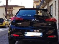 Usata Hyundai i20 Comfort 84 CV (61 kW) 2016 Nero Utilitaria