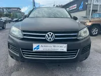 Usata VW Touareg Executive 240 CV (176 kW) 2011 Nero SUV