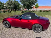 Usata Mazda MX5 Inclusive 184 CV (135 kW) 2021 Rosso Cabrio