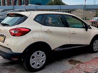 Usata Renault Captur 90 CV (66 kW) 2015 Beige SUV