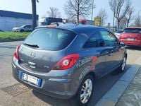 Usata Opel Corsa 86 CV (63 kW) 2012 Grigio Utilitaria