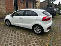 Usata Kia Rio 75 CV (55 kW) 2016 Bianco Utilitaria