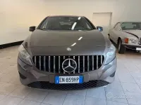 Usata Mercedes A180 109 CV (80 kW) 2012 Marrone Utilitaria