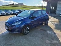 Usata Ford Fiesta Titanium 68 CV (50 kW) 2010 Blu Berlina