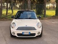 Usata Mini Cooper D 109 CV (80 kW) 2009 Bianco Utilitaria
