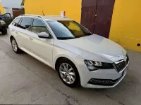 Usata Skoda Superb Executive 150 CV (110 kW) 2022 Bianco Station wagon