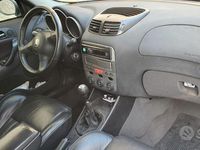 Usata Alfa Romeo 147 116 CV (85 kW) 2002 Grigio Utilitaria