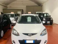 Usata Mazda 2 86 CV (63 kW) 2009 Bianco Utilitaria