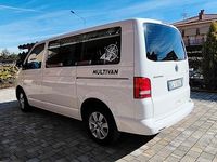 Usata VW Multivan 140 CV (102 kW) 2011 Bianco Monovolume