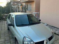 Usata Renault Clio II Dynamique 75 CV (55 kW) 2007 Oro Berlina