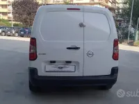 Usata Opel Combo Edition 102 CV (75 kW) 2021 Bianco Monovolume