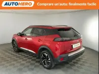 Usata Peugeot 2008 Allure 101 CV (74 kW) 2023 Rosso SUV