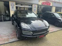 Usata Porsche Cayenne Platinum Edition 250 CV (183 kW) 2014 Nero SUV