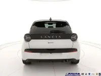 Nuova Lancia Ypsilon 101 CV (74 kW) 2026 Bianco Utilitaria