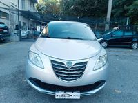 Usata Lancia Ypsilon Silver 69 CV (50 kW) 2014 Argento Utilitaria