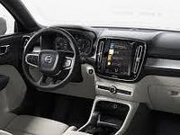 Usata Volvo XC40 Core 163 CV (119 kW) 2024 Grigio SUV