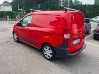Usata Ford Transit Courier 75 CV (55 kW) 2016 Rosso Furgone