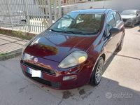 Usata Fiat Punto Lounge 75 CV (55 kW) 2014 Bordeaux Utilitaria