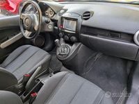 Usata Mazda 2 86 CV (63 kW) 2008 Nero Utilitaria