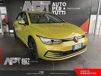 Usata VW Golf VIII Life 110 CV (80 kW) 2020 Giallo Utilitaria