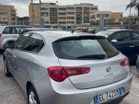 Usata Alfa Romeo Giulietta Exclusive 105 CV (77 kW) 2014 Grigio Berlina