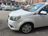 Usata Chevrolet Aveo 84 CV (61 kW) 2011 Bianco Berlina