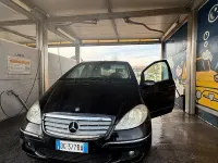 Usata Mercedes A180 Elegance 109 CV (80 kW) 2004 Nero Berlina