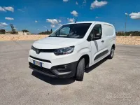 Usata Toyota Proace 101 CV (74 kW) 2021 Bianco Monovolume