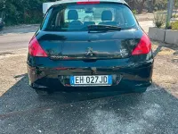 Usata Peugeot 308 Active 120 CV (88 kW) 2011 Nero Berlina
