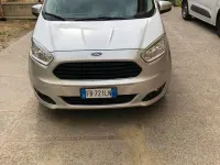 Usata Ford Tourneo Courier 75 CV (55 kW) 2015 Grigio Monovolume
