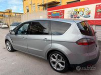 Begagnad Ford S-MAX Titanium 140 HK (102 kW) 2007 Grå Minibuss