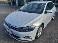 Usata VW Polo Comfortline 80 CV (58 kW) 2019 Gray Berlina